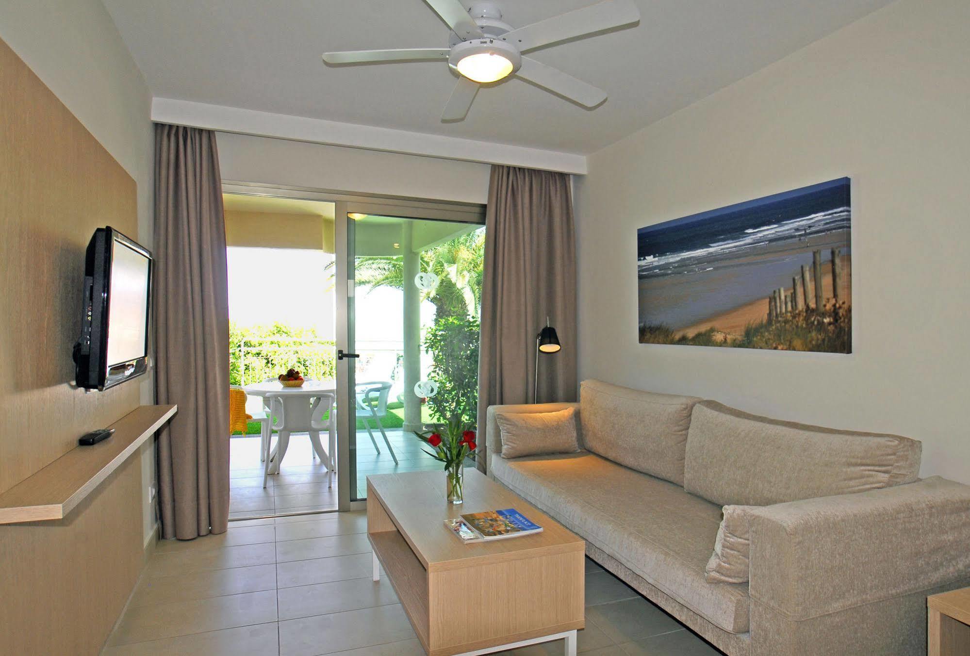 Apartamentos Eden Puerto Rico  Bagian luar foto