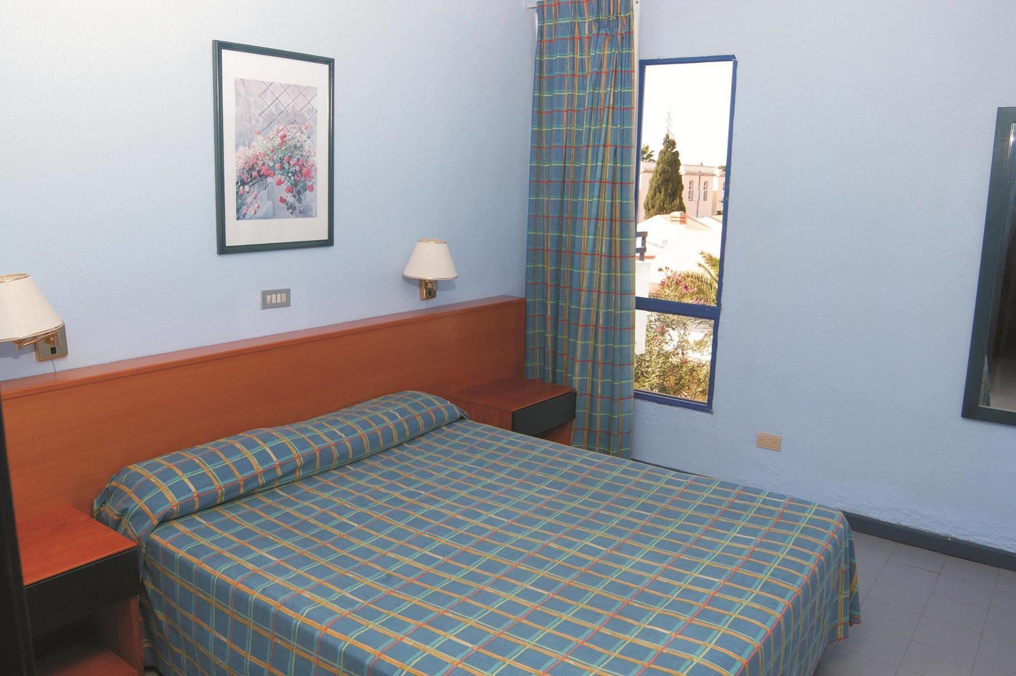 Apartamentos Eden Puerto Rico  Bagian luar foto